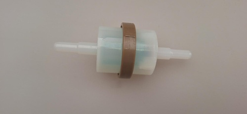 Benzinefilter met terugslagklep