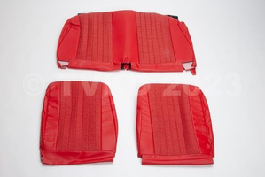  - set zetelhoezen ami 6 club rood 2 zetels + achterbank
