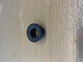 AMI 6  /  AMI 8 Onderdelen - rubber op bokaal hoofdremcilinder lhm 2CV,Dyane,Mehari,Ami 8