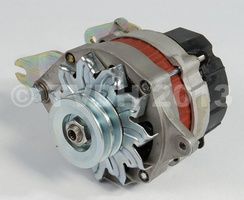  - Alternator met ingebouwde spanningsregelaar (borg oud onderdeel 75€)