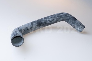 CX Onderdelen - Waterslang waterpomp naar onderkant radaitor , CX Turbo GTI en Turbo D, Ref Citroën : 95585818